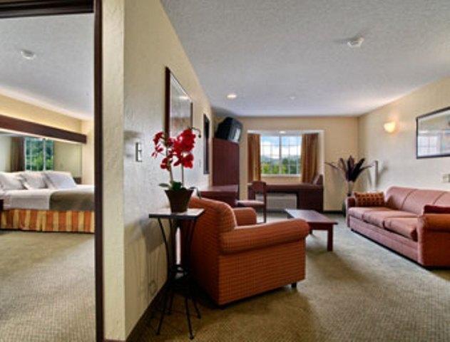 Microtel Inn And Suites Gassaway Quarto foto